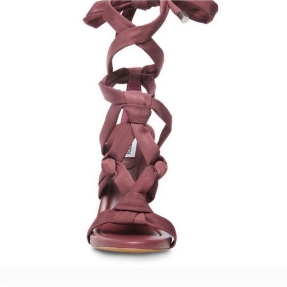 STEVE MADDEN NWOT Size 7.5 Purple “Fabiana” stiletto heels lace-up - Picture 2 of 12